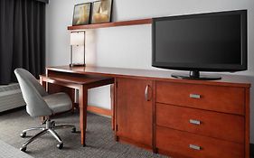 Courtyard By Marriott Pleasanton